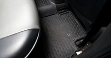 Fitted floor mats. Photo ID 171753065 © Aleksandr Kondratov | Dreamstime.com